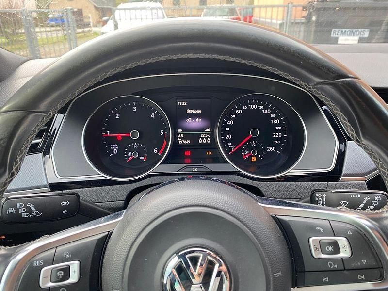 Gebraucht VW Passat 150 PS (110 kW) 2016 Schwarz Kombi