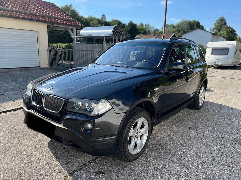 Schwarz Gebraucht 2008 BMW X3 Sport Line SUV | 3.890 € (Superpreis) - Bild 1/4