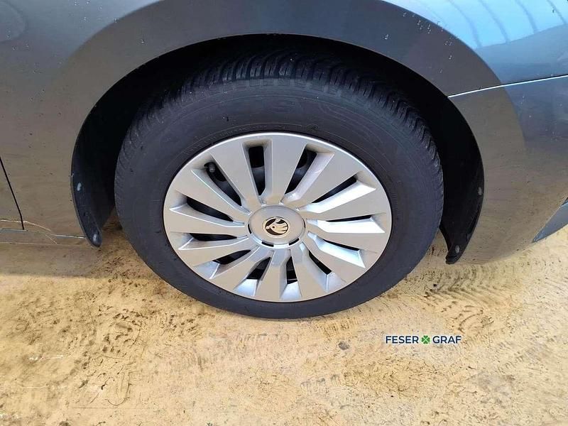 Gebraucht Skoda Octavia Essence 116 PS (85 kW) 2025 Grau Kombi