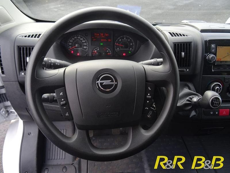 Gebraucht Opel Movano Edition 140 PS (102 kW) 2022 Casablanca weiß Van