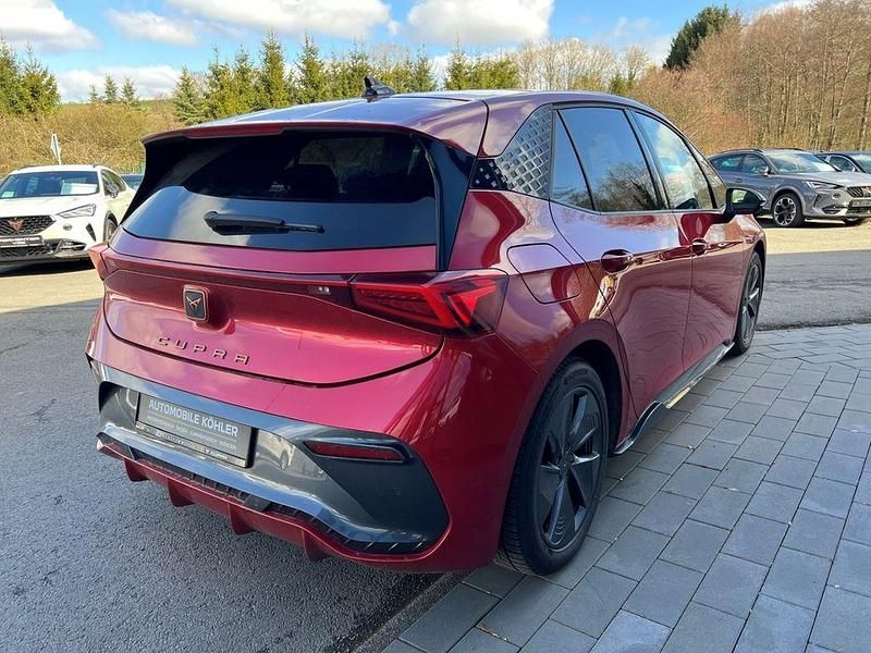 Gebraucht Cupra Born 150 kW (204 PS) 2022 Rayleighrot (metallic) Kleinwagen