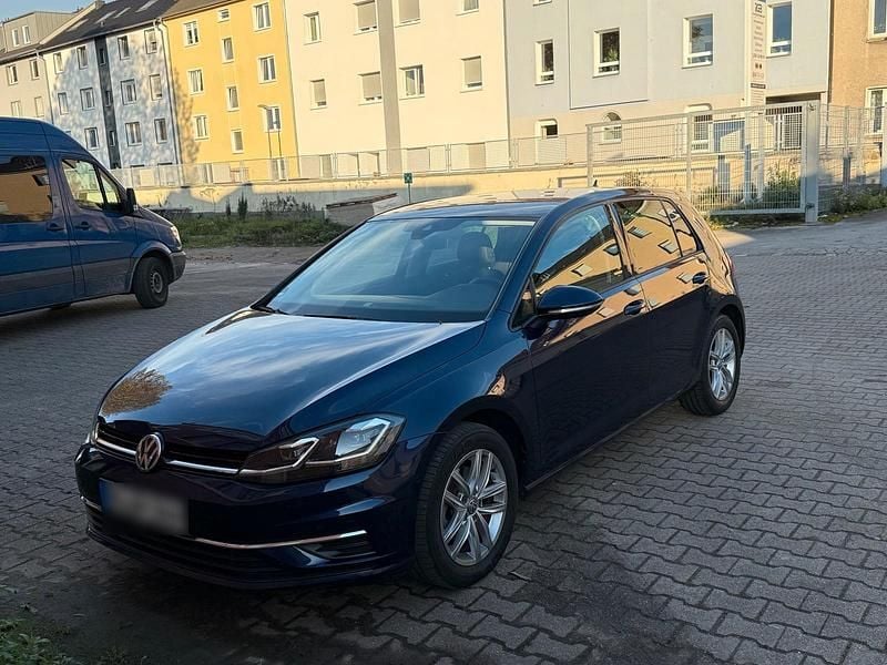 Gebraucht VW Golf VII 150 PS (110 kW) 2019 Blau Limousine