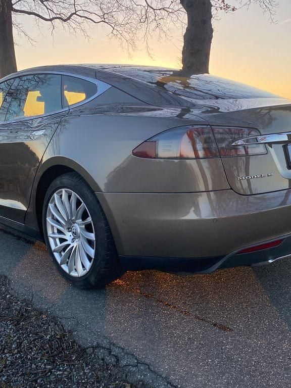 Gebraucht Tesla Model S 309 kW (421 PS) 2016 Grau Kleinwagen