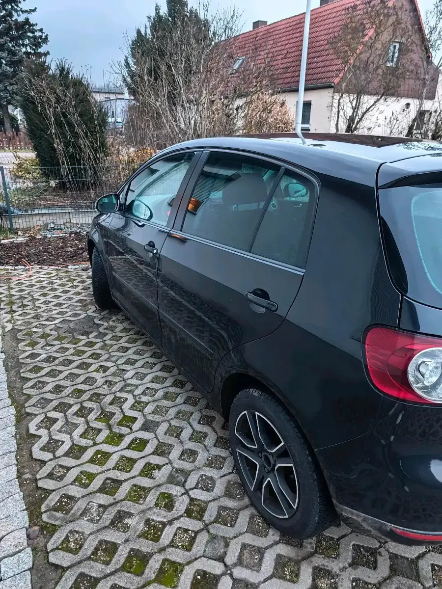 Gebraucht VW Golf IV 105 PS (77 kW) 2005 Schwarz Kleinwagen