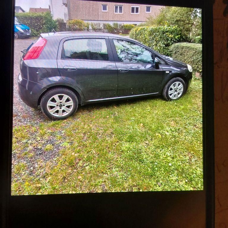 Grau Gebraucht 2008 Fiat Grande Punto Dynamic Kleinwagen | 599 € (Superpreis) - Bild 1/3