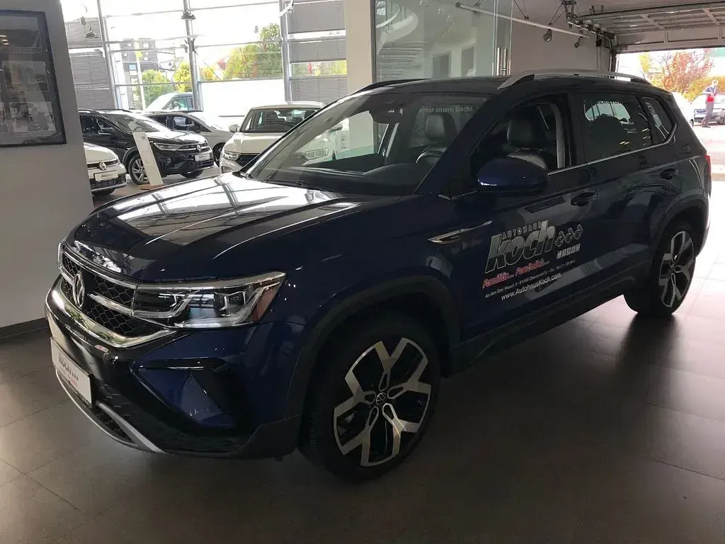 Gebraucht VW Taos Highline 160 PS (117 kW) 2022 Blau SUV