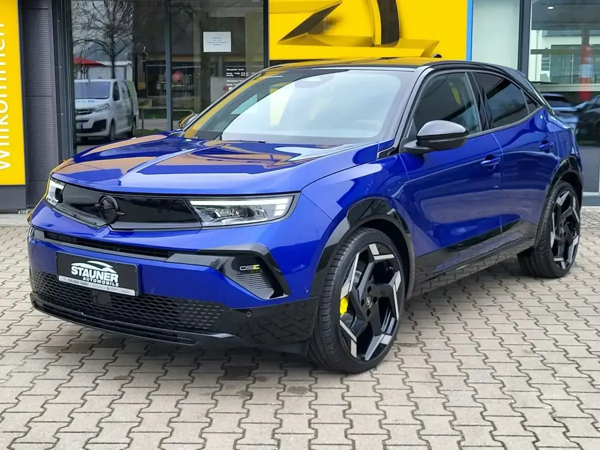 Nowe Opel Mokka-e GSe 206 kW (281 KM) 2025 Niebieski SUV