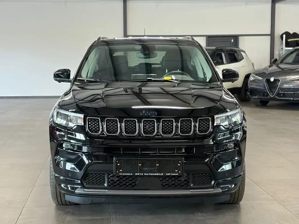 Gebraucht Jeep Compass 241 PS (177 kW) 2022 Schwarz SUV