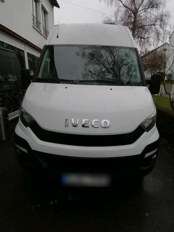 Weiß Gebraucht 2014 Iveco Daily Van / Kleinbus | 8.600 € (Teuer) - Bild 1/4