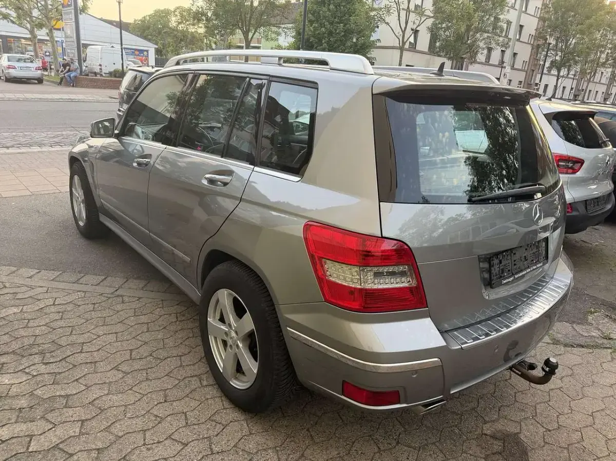 Gebraucht Mercedes GLK200 143 PS (105 kW) 2011 Palladiumsilber  metalliclack SUV