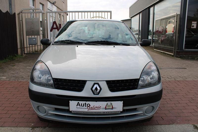 Second-hand Renault Clio II Expression 58 CP (42 kW) 2003 Gri Berlinǎ