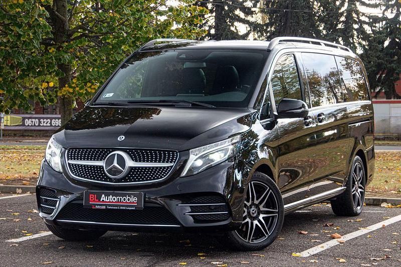 Schwarz Gebraucht 2020 Mercedes V300 Exclusive Van / Kleinbus | 52.990 € (Fairer Preis) - Bild 1/4