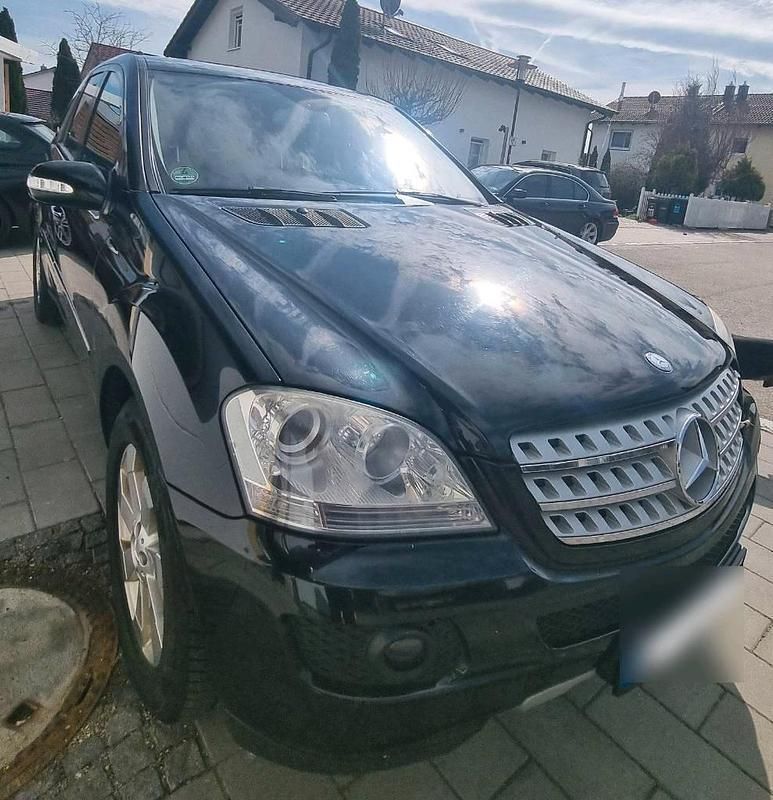 Gebraucht Mercedes ML280 190 PS (139 kW) 2007 Schwarz SUV