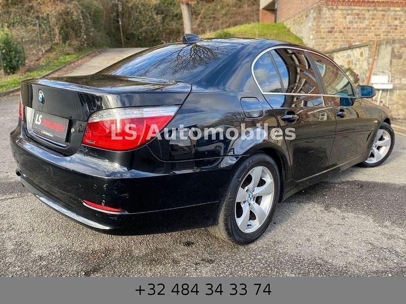 Gebraucht BMW 520 163 PS (119 kW) 2009 Schwarz Limousine