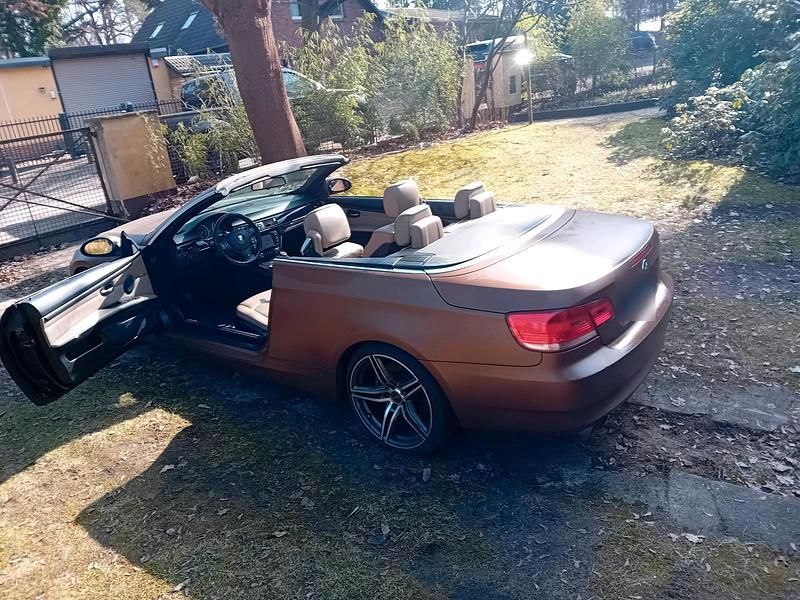 Gebraucht BMW 330 Cabriolet 231 PS (169 kW) 2008 Blau Cabrio