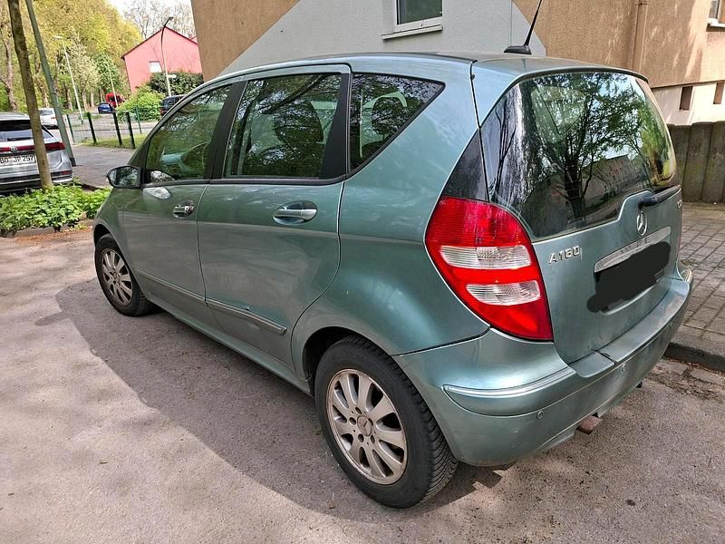 Second-hand Mercedes A160 2006 Verde Berlinǎ