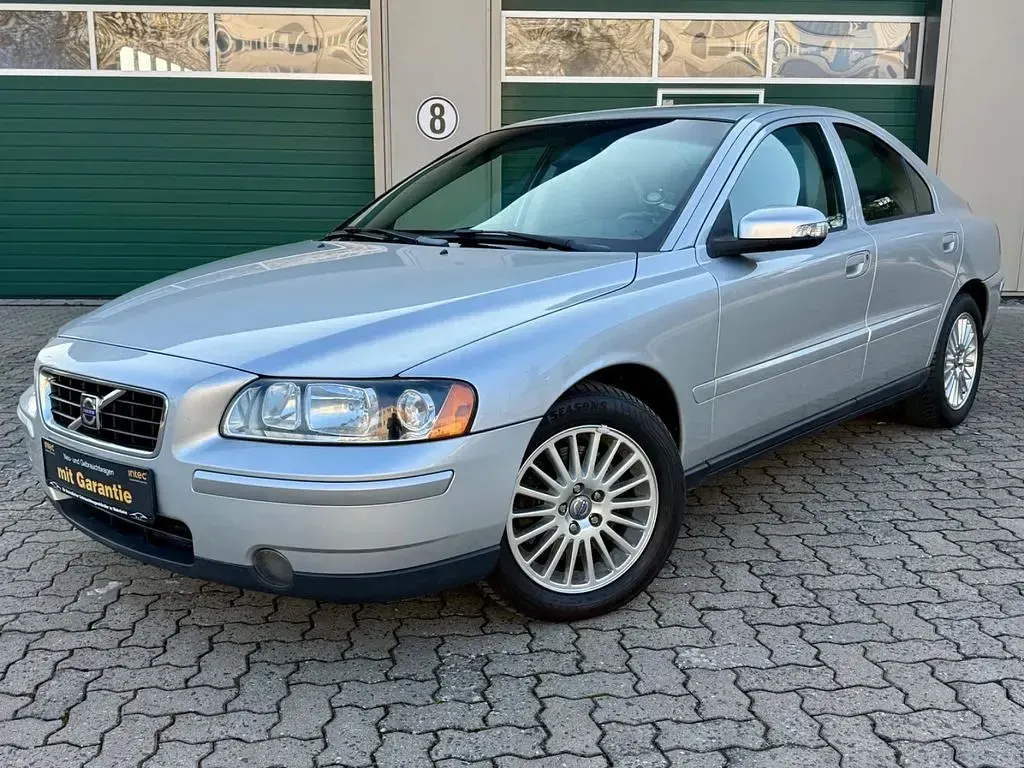 Gebraucht Volvo S60 163 PS (119 kW) 2006 Silber Limousine