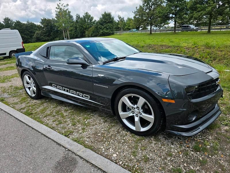 Grau Gebraucht 2012 Chevrolet Camaro Coupé | 18.900 € (Guter Preis) - Bild 1/4