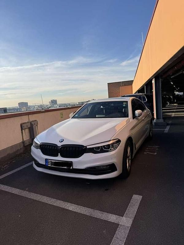 Gebraucht BMW 520 Efficient Dynamics 190 PS (139 kW) 2017 Limousine