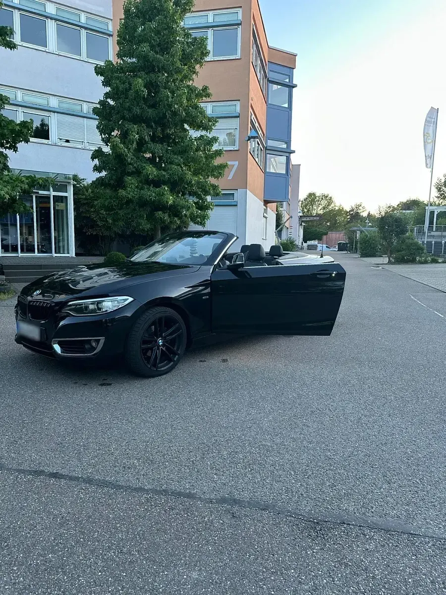 Gebraucht BMW 218 Luxury Line 136 PS (100 kW) 2015 Schwarz Cabrio