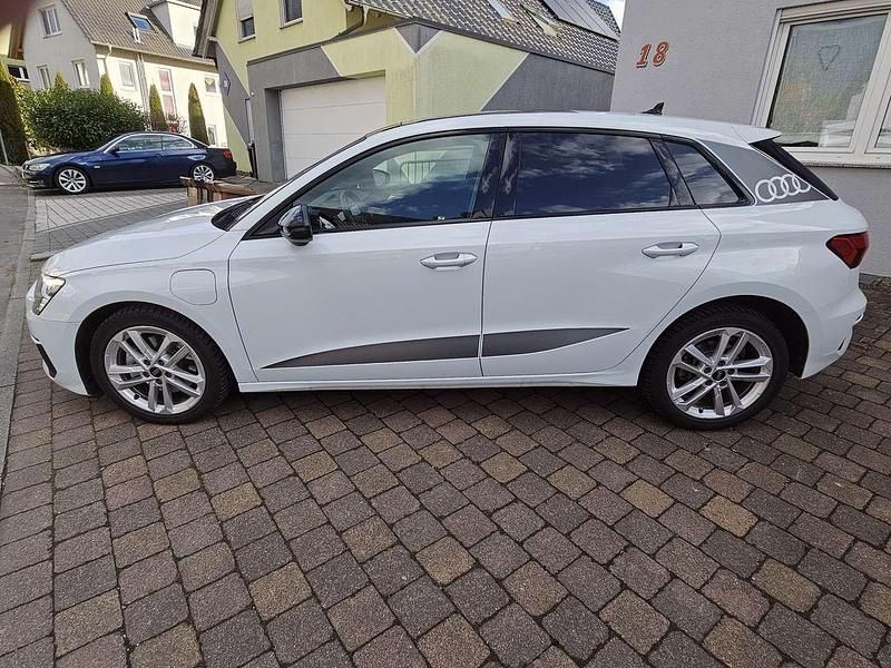 Gebraucht Audi A3 Advanced 204 PS (150 kW) 2024 Weiß Kombi