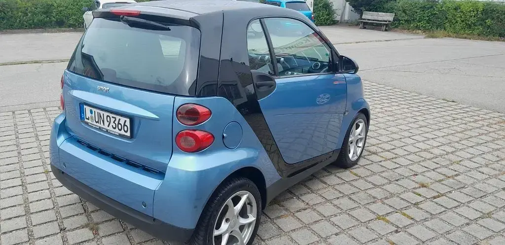 Gebraucht Smart ForTwo Coupé Pure 61 PS (44 kW) 2010 Blau Coupé