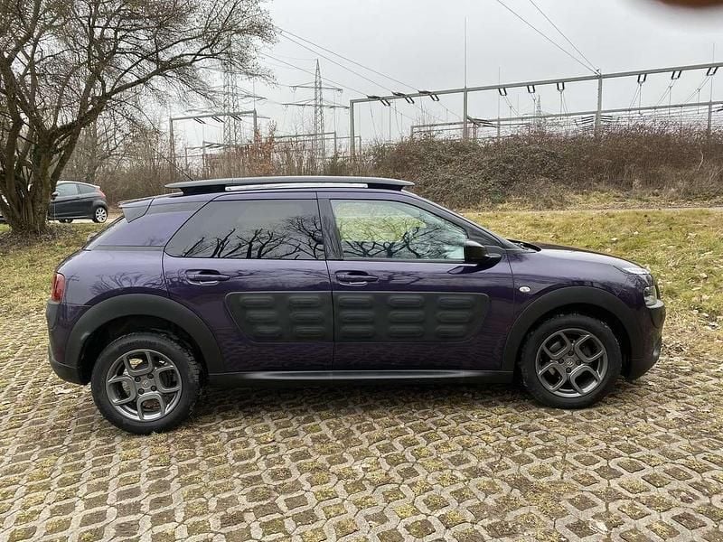 Violett Gebraucht 2016 Citroën C4 Cactus Shine Kleinwagen | 6.700 € (Guter Preis) - Bild 1/4