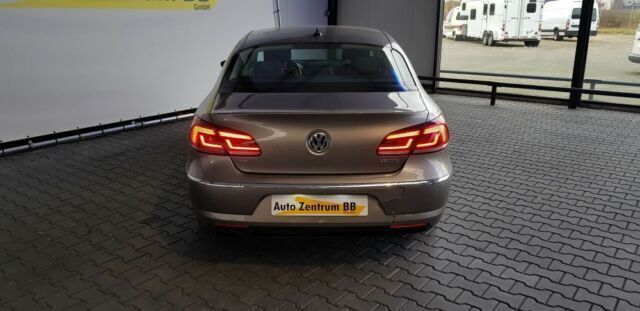 Second-hand VW CC 170 CP (125 kW) 2012 Gri Berlinǎ