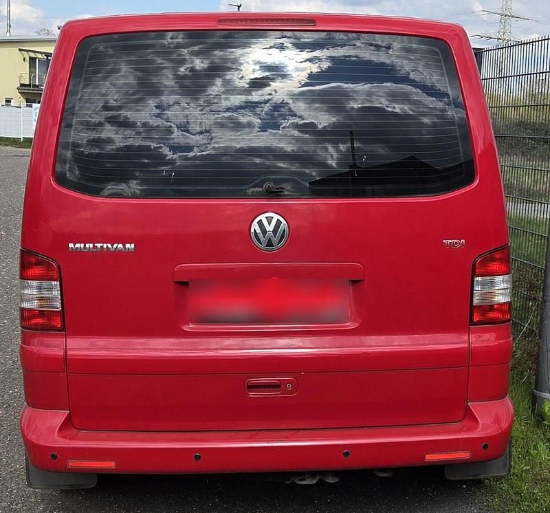 Second-hand VW T5 174 CP (127 kW) 2008 Roșu Van