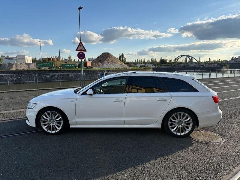 Weiß Gebraucht 2013 Audi A6 Sport Limousine | 9.800 € (Fairer Preis) - Bild 1/4