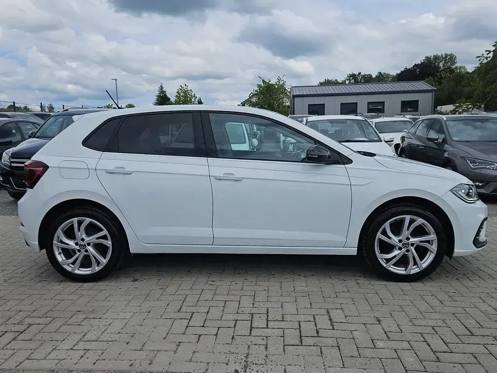 Gebraucht VW Polo Style 95 PS (69 kW) 2021 Weiß Kleinwagen