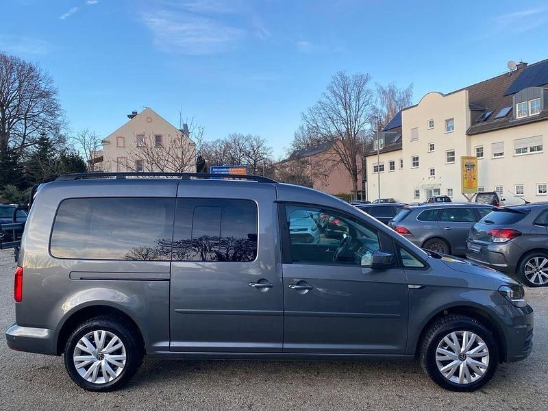 Gebraucht VW Caddy Beach 131 PS (96 kW) 2020 Grau Van / Kleinbus