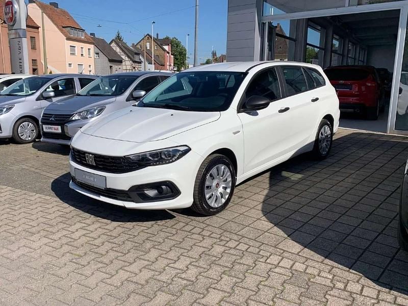 Gebraucht Fiat Tipo 131 PS (96 kW) 2024 Colore esterno (bianco (vr249 Kombi