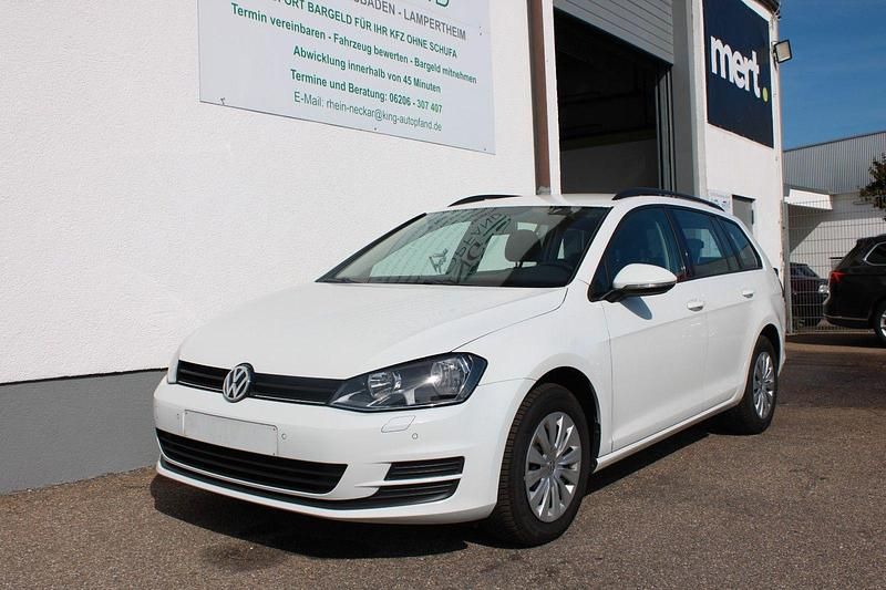 Weiß Gebraucht 2016 VW Golf VII Trendline Kombi | 7.790 € (Guter Preis) - Bild 1/4