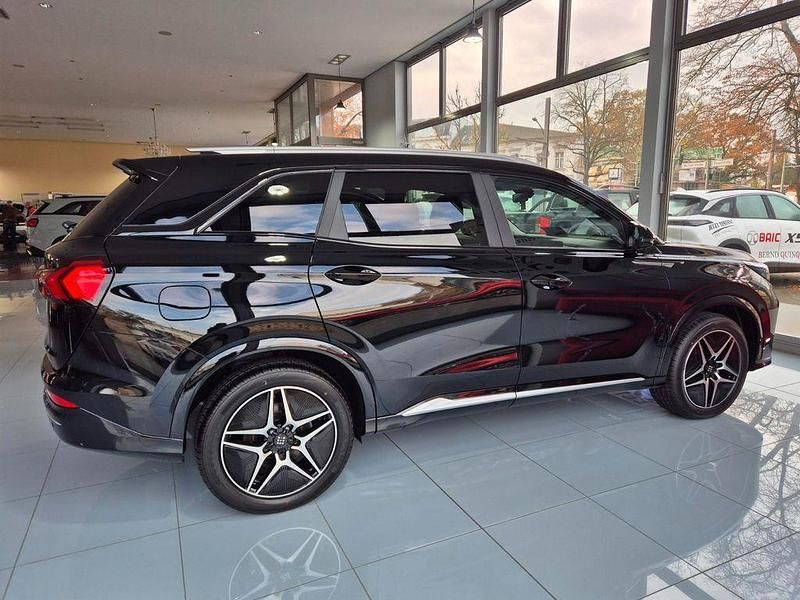 Neu DFSK E5 177 PS (130 kW) 2025 Schwarz SUV