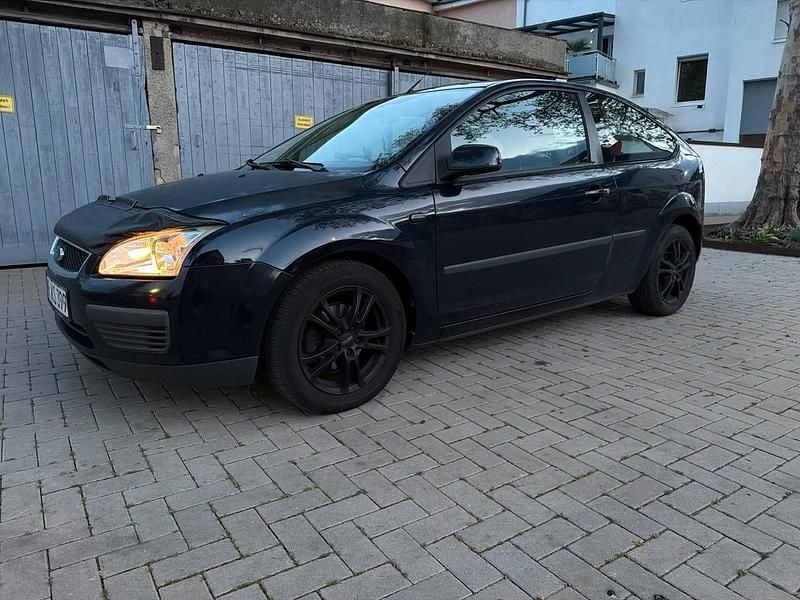 Second-hand Ford Focus 80 CP (58 kW) 2006 Albastru Berlinǎ