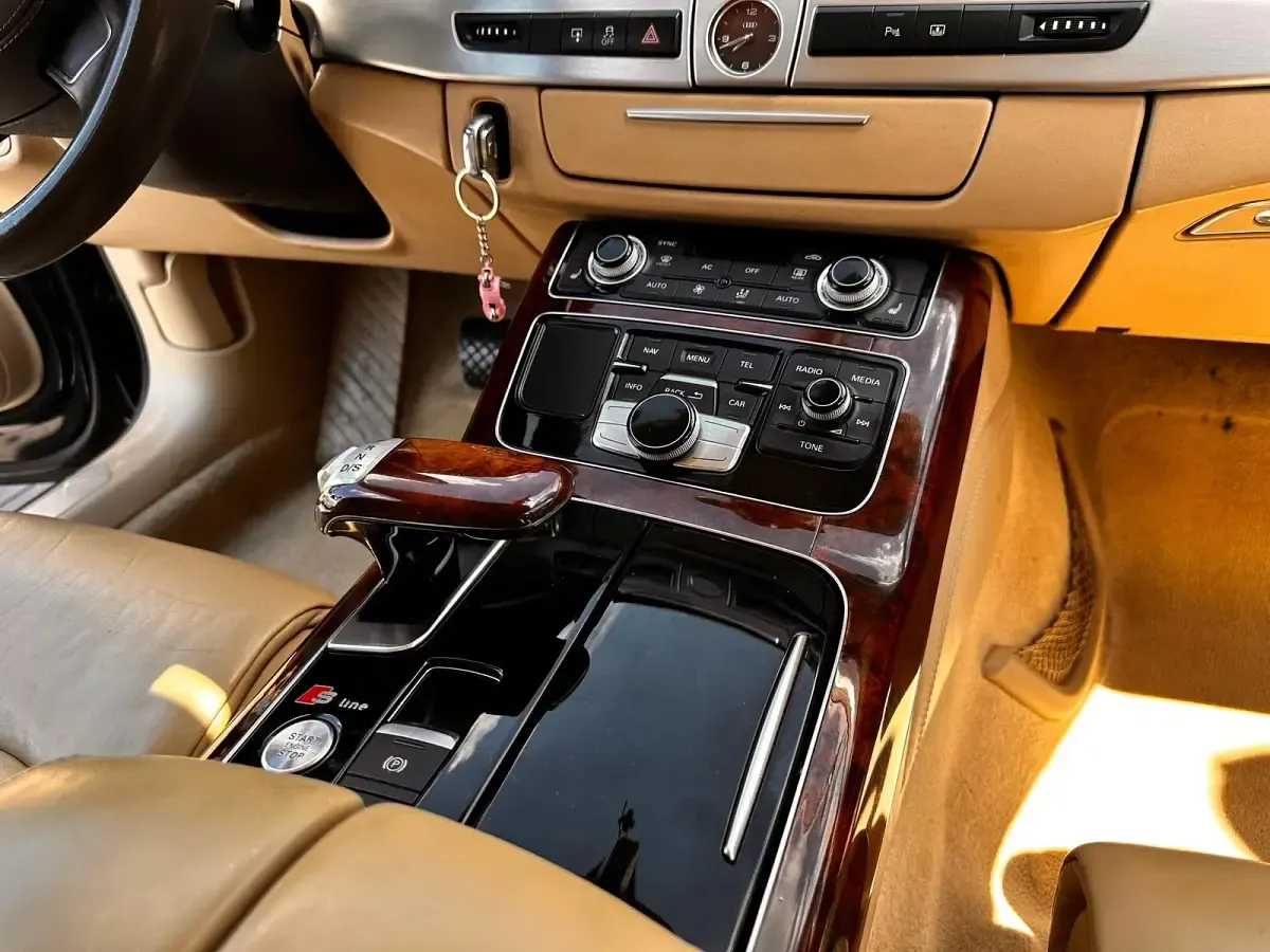 Gebraucht Audi A8 S-Line 410 PS (301 kW) 2010 Schwarz Limousine