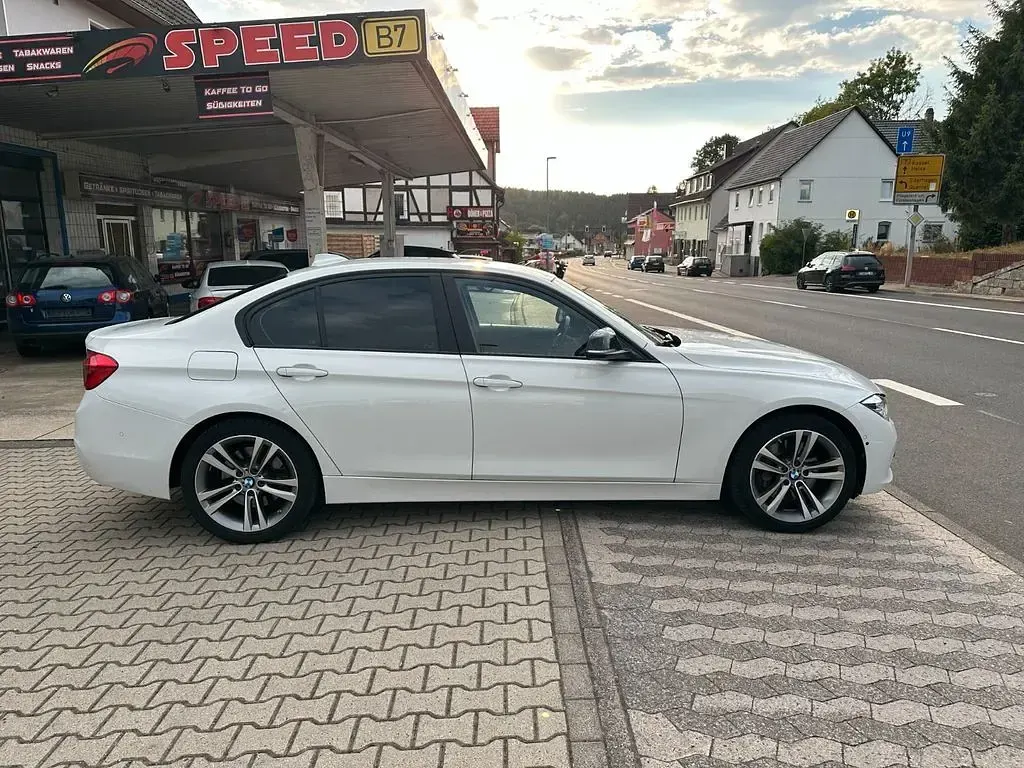 Gebraucht BMW 340 Advantage 326 PS (239 kW) 2017 Weiß Limousine