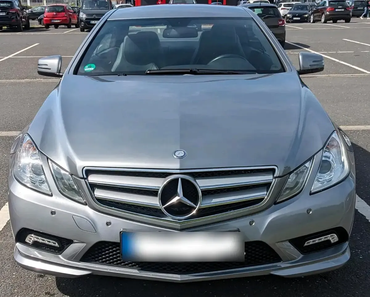 Second-hand Mercedes E200 184 CP (135 kW) 2011 Argintiu Coupe