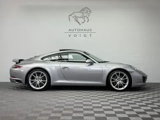 Gebraucht Porsche 911 Carrera Sport 370 PS (272 kW) 2017 Gtsilbermetallic Coupé
