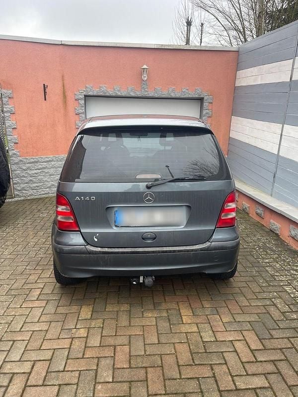 Gebraucht Mercedes A140 Classic 82 PS (60 kW) 2004 Blau Kleinwagen