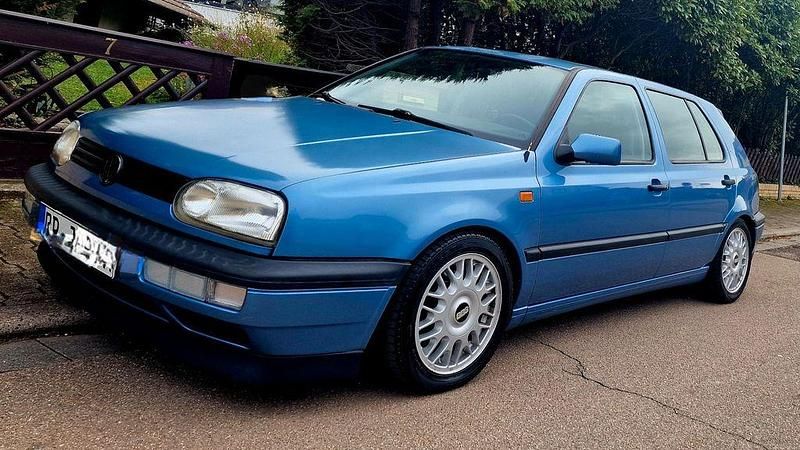 Blau Gebraucht 1994 VW Golf III Limousine | 5.999 € - Bild 1/4