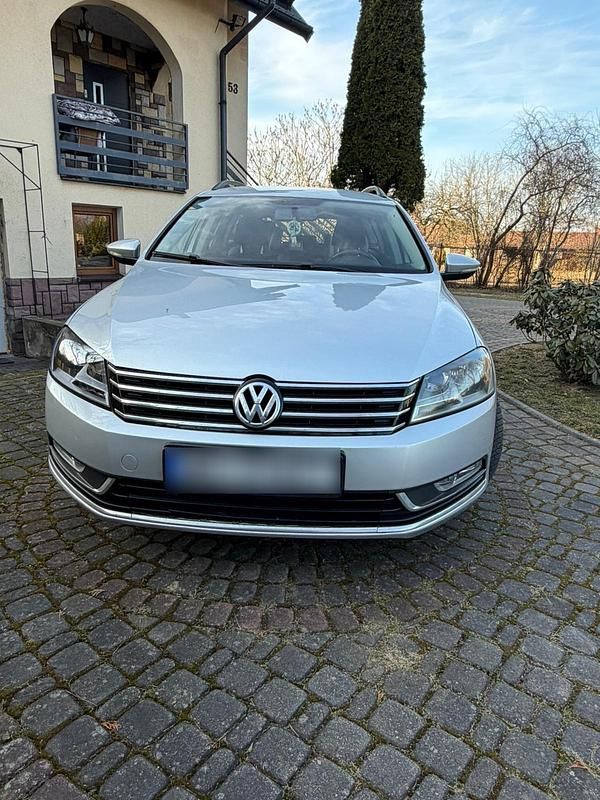 Gebraucht VW Passat 150 PS (110 kW) 2012 Silber Kombi