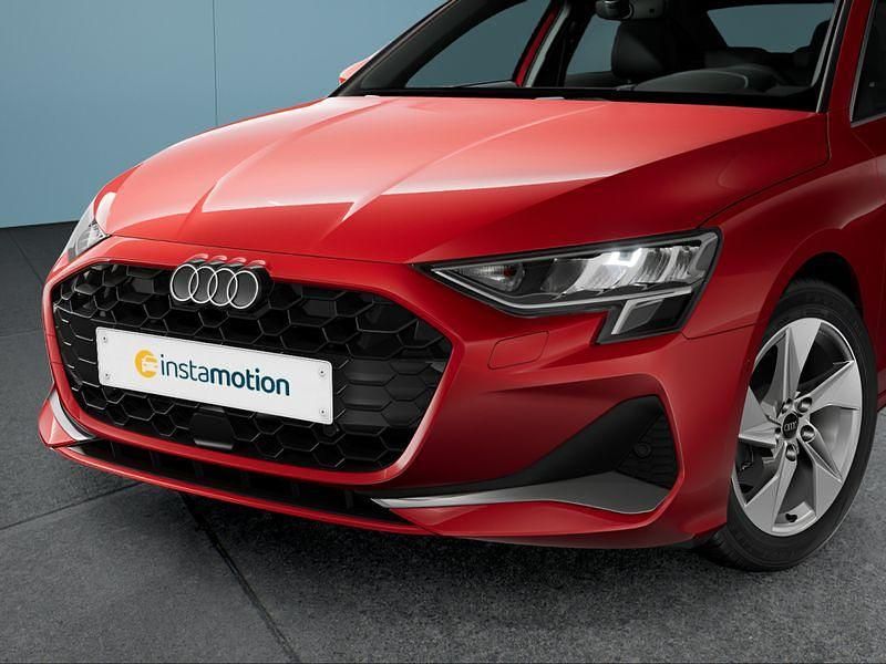 Gebraucht Audi A3 150 PS (110 kW) 2024 Rot Limousine