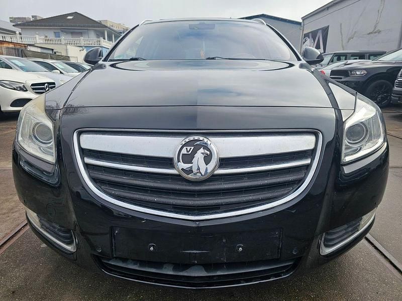 Gebraucht Opel Insignia 260 PS (191 kW) 2009 Schwarz Kombi