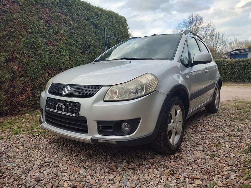 Gebraucht Suzuki SX4 120 PS (88 kW) 2008 Silber Limousine