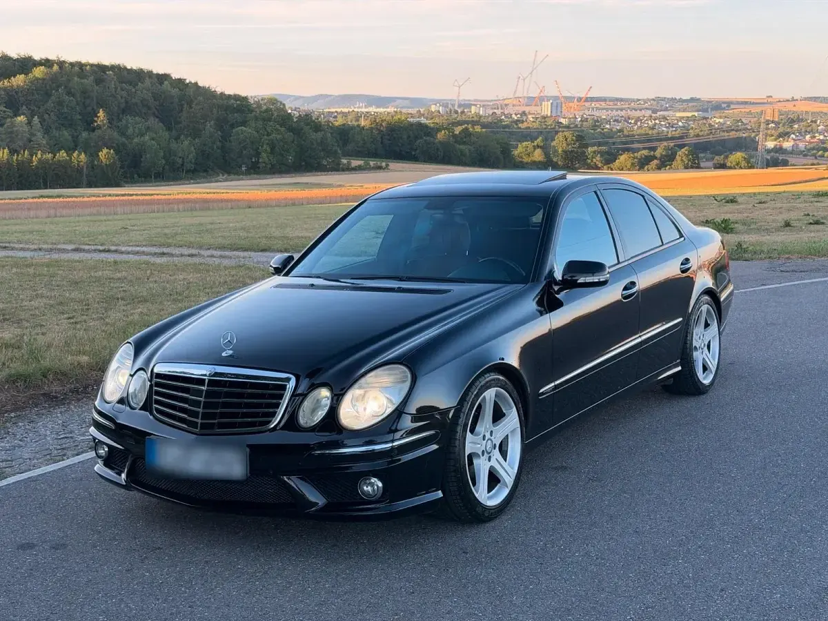 Gebraucht Mercedes E320 AMG 224 PS (164 kW) 2006 Schwarz Limousine