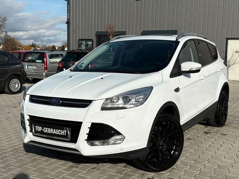 Weiß Gebraucht 2014 Ford Kuga Titanium SUV | 8.500 € (Guter Preis) - Bild 1/4