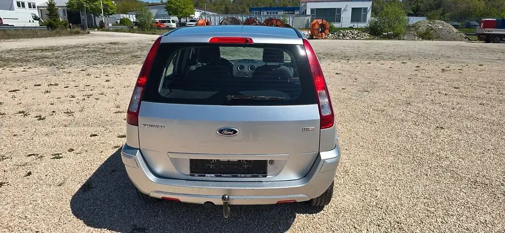 Gebraucht Ford Fusion Style 90 PS (66 kW) 2010 Silber Kleinwagen