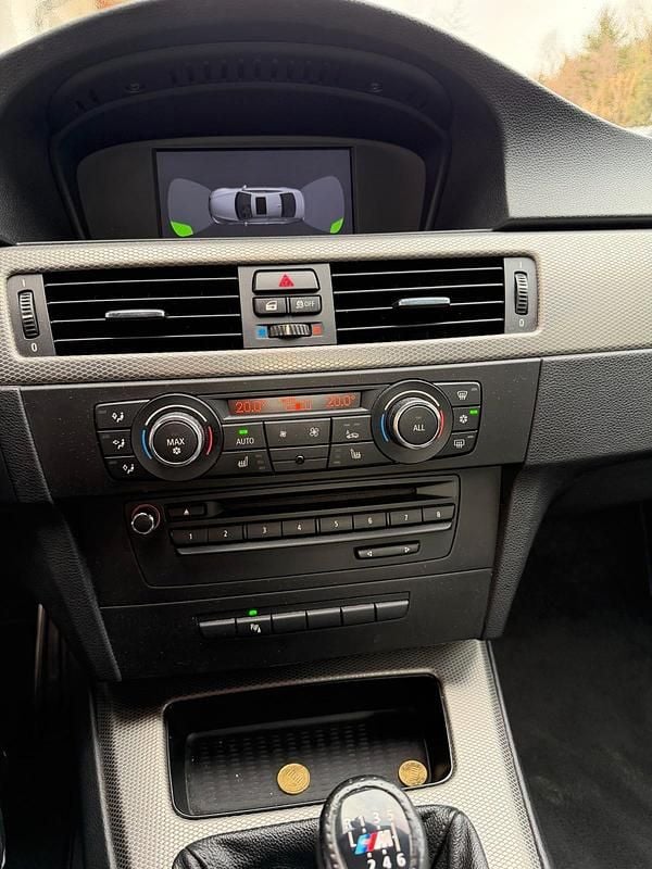 Gebraucht BMW 325 204 PS (150 kW) 2011 Blau Coupé